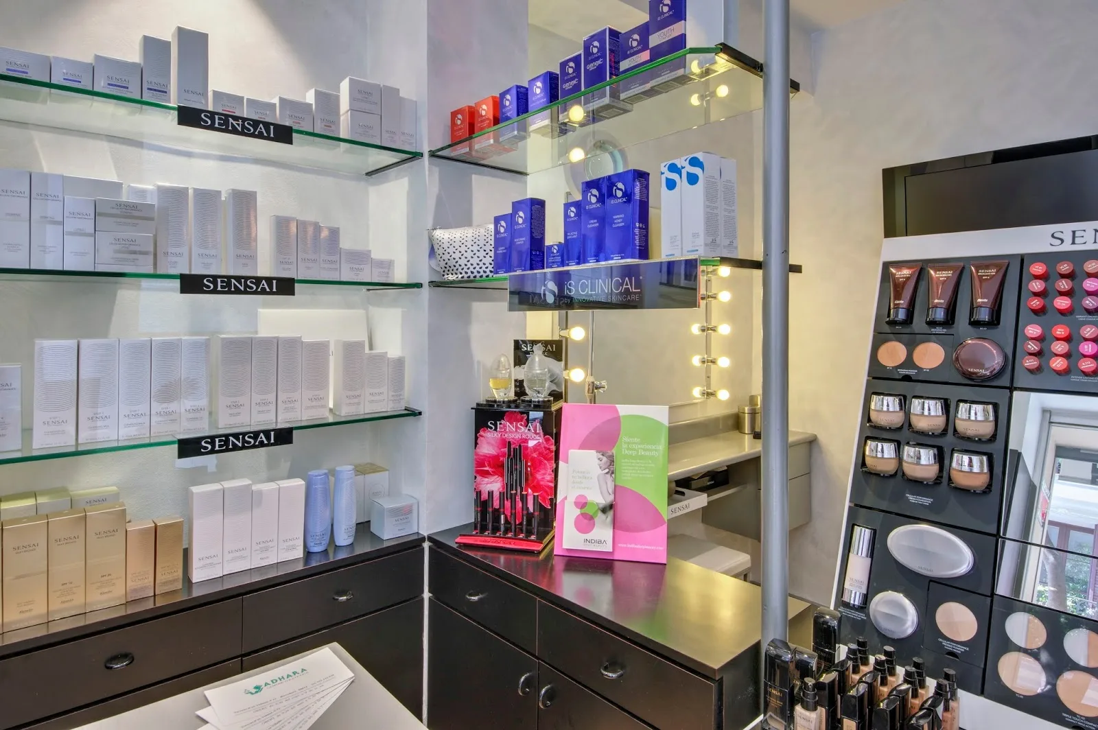 Clinica estetica ADHARA - Estética en Gracia en Barcelona