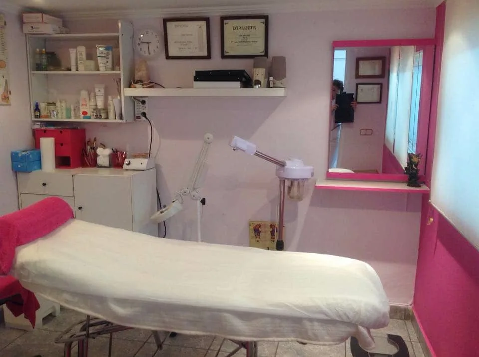 Clinica estetica Estética Esencia (Juli-Ofe) en Barcelona