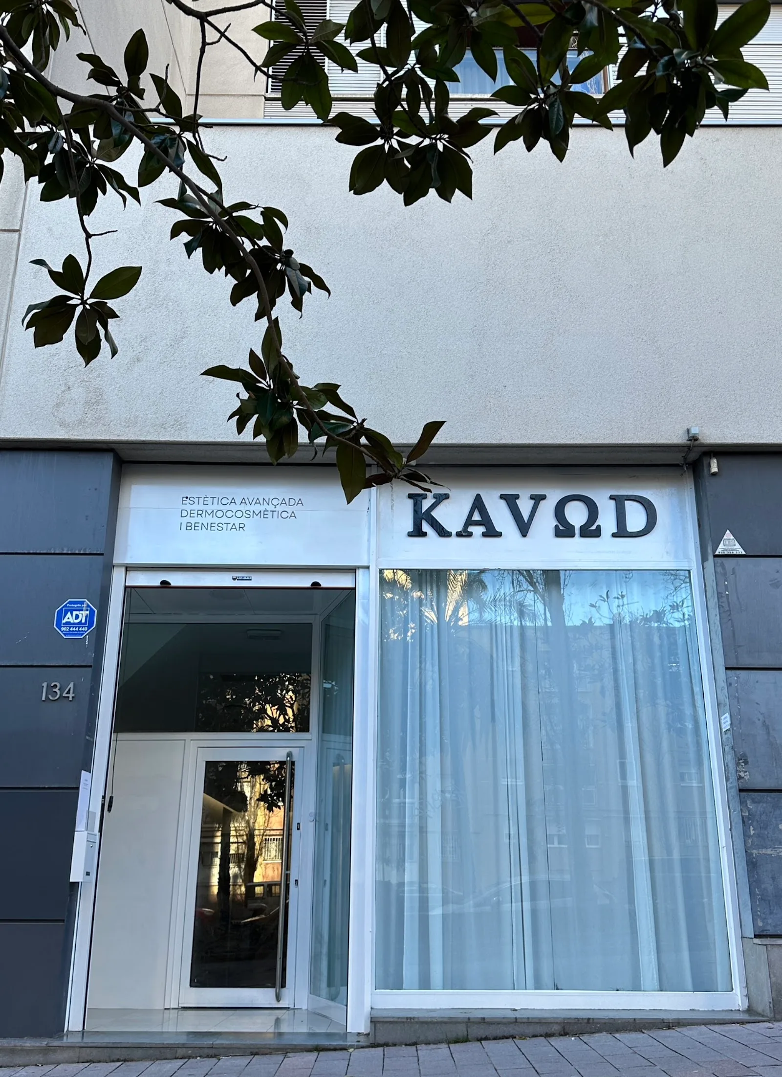 Clinica estetica KAVOD Clínica Estética en Barcelona